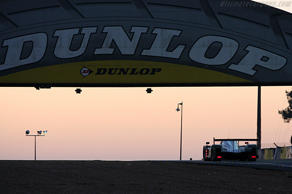 Sunrise - Chassis: 908-02 - Entrant: Team Peugeot Total - 2007 24 Hours of Le Mans