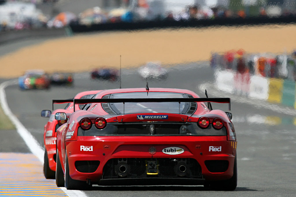 You can just make out the leading Porsches - Chassis: 2406 - Entrant: Risi Competizione - 2007 24 Hours of Le Mans