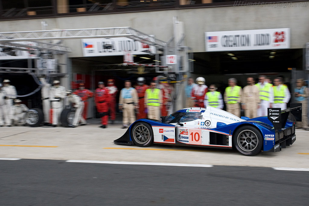 Full service for the Lola Aston - Chassis: B0860-HU01 - Entrant: Charouz Racing System - 2008 24 Hours of Le Mans