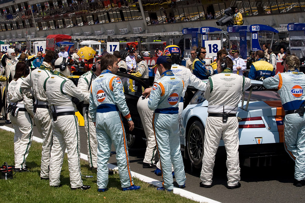 Her Majesty's secret service   - 2008 24 Hours of Le Mans