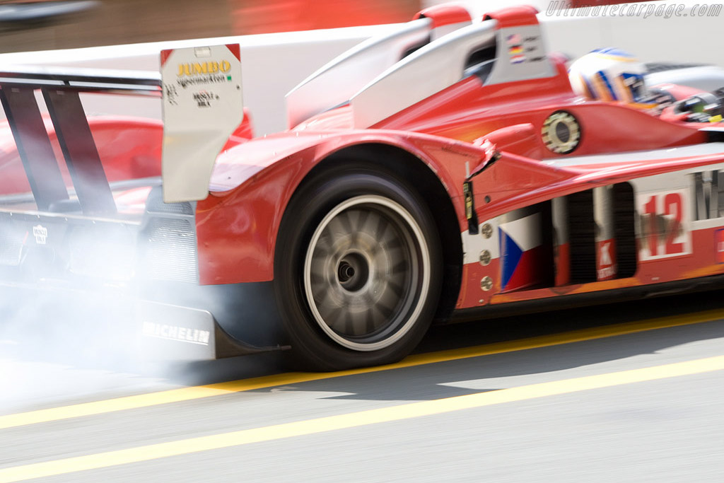Puncture for Cytosport - Chassis: B0610-HU03 - Entrant: Charouz Racing System - 2008 24 Hours of Le Mans