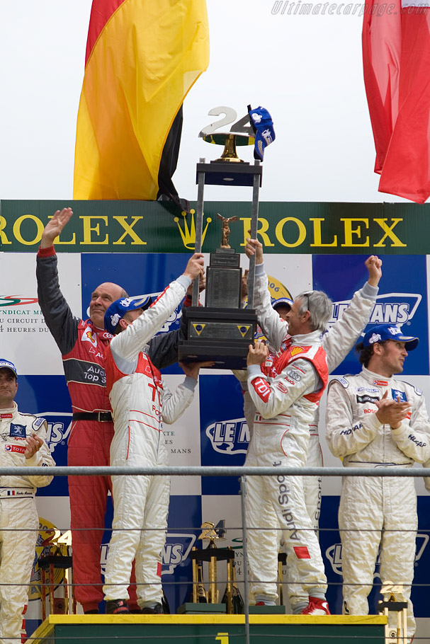 The winners   - 2008 24 Hours of Le Mans