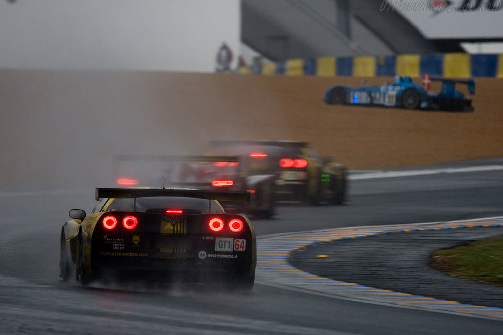 Water Ballet - Chassis: 008 - Entrant: Corvette Racing - 2008 24 Hours of Le Mans