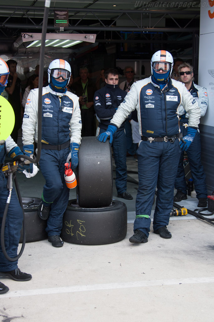 Aston Martin Crew   - 2012 24 Hours of Le Mans