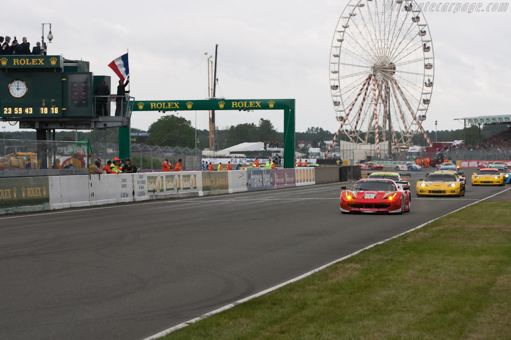 Off they go - Chassis: 2832  - 2012 24 Hours of Le Mans