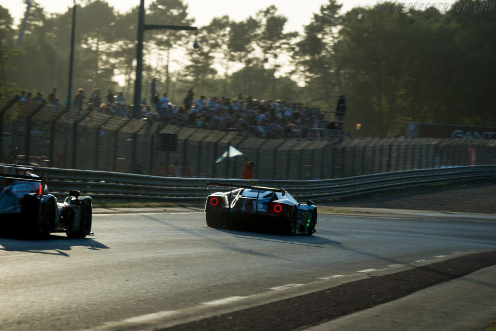 Ford GT - Chassis: FP-GT05 - Entrant: Ford Chip Ganassi Racing Team UK - Driver: Andy Priaulx / Harry Tincknell / Luis Felipe Derani - 2017 24 Hours of Le Mans