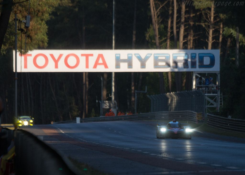 Toyota TS050 - Chassis: 17-06 - Entrant: Toyota Gazoo Racing - Driver: Nicolas Lapierre / Yuji Kunimoto / Jose Maria Lopez - 2017 24 Hours of Le Mans
