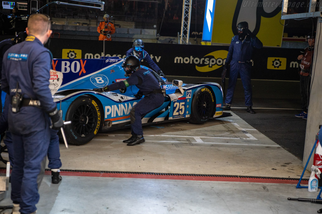 In the pitlane   - 2018 24 Hours of Le Mans