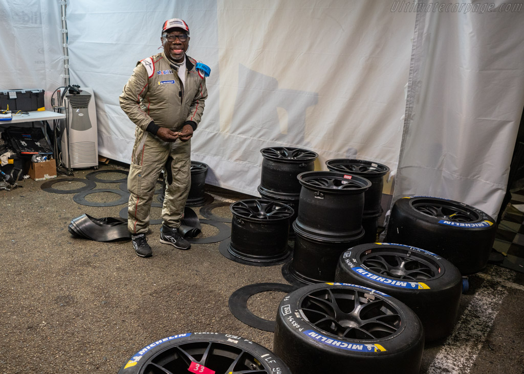 In the pitlane   - 2018 24 Hours of Le Mans