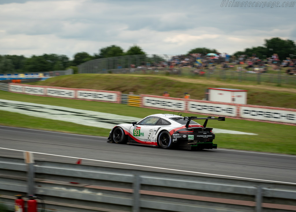 Porsche 911 RSR - Chassis: WP0ZZZ99ZHS199901 - Entrant: Porsche GT Team - Driver: Patrick Pilet / Nick Tandy / Earl / Bamber - 2018 24 Hours of Le Mans