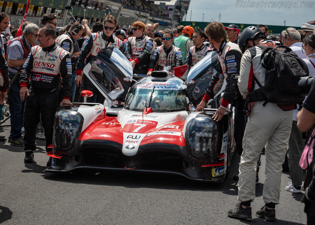 Toyota TS050 Hybrid - Chassis: 17-06 - Entrant: Toyota Gazoo Racing - Driver: Mike Conway / Kamui / Kobayashi / Jose Maria Lopez - 2018 24 Hours of Le Mans