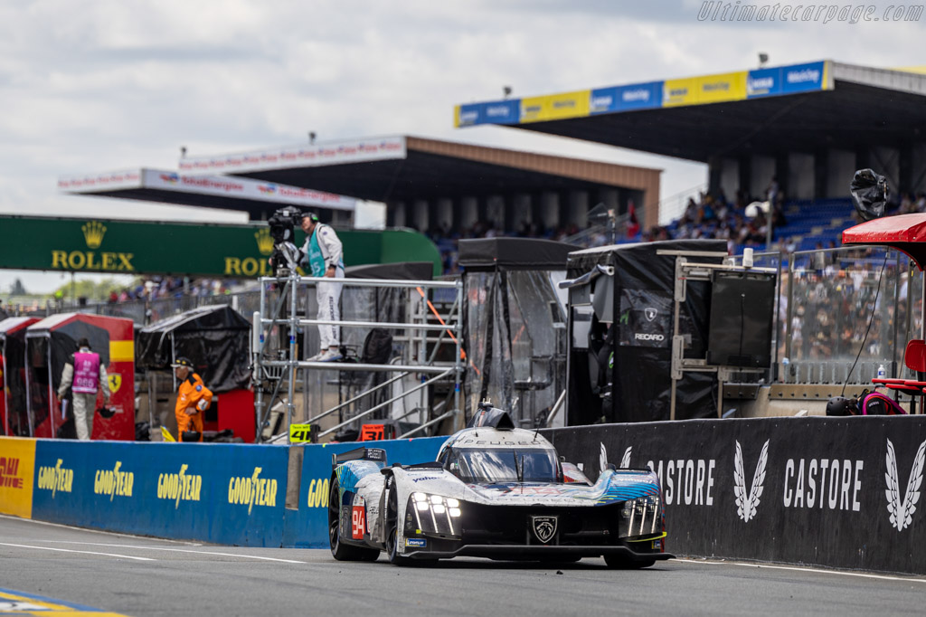 Peugeot 9X8 - Chassis: 08 - Entrant: Peugeot TotalEnergies - Driver: Loïc Duval / Gustavo Menezes / Nico Müller - 2023 24 Hours of Le Mans