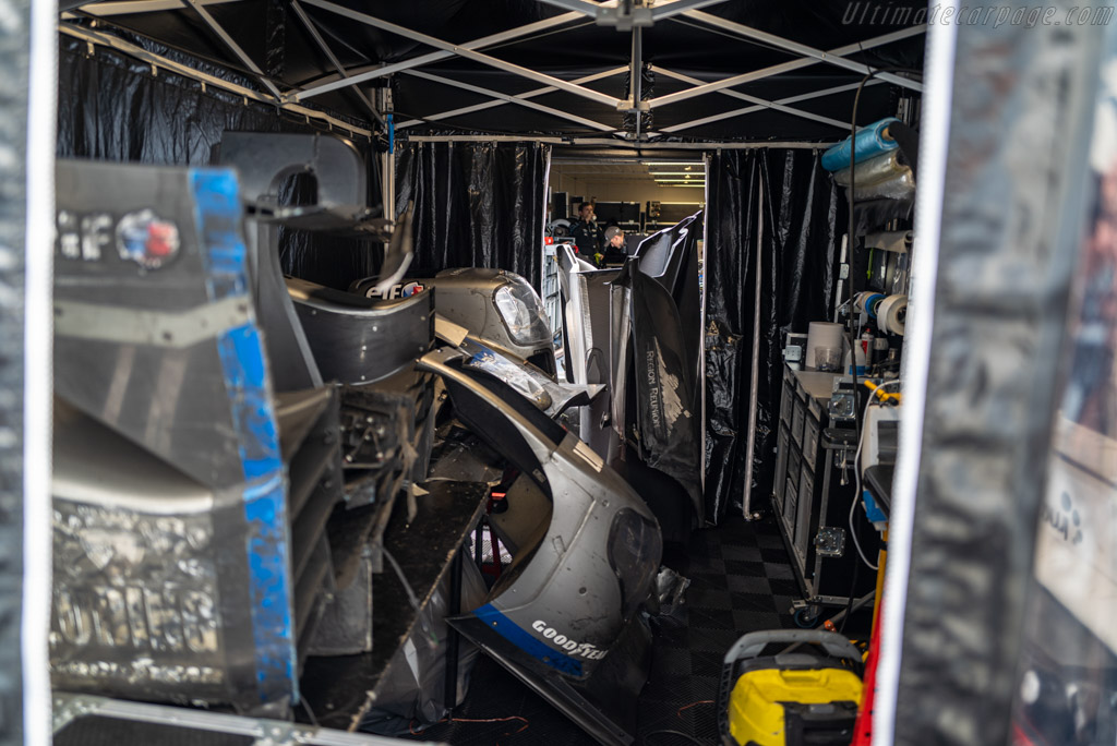 The Pits   - 2023 24 Hours of Le Mans