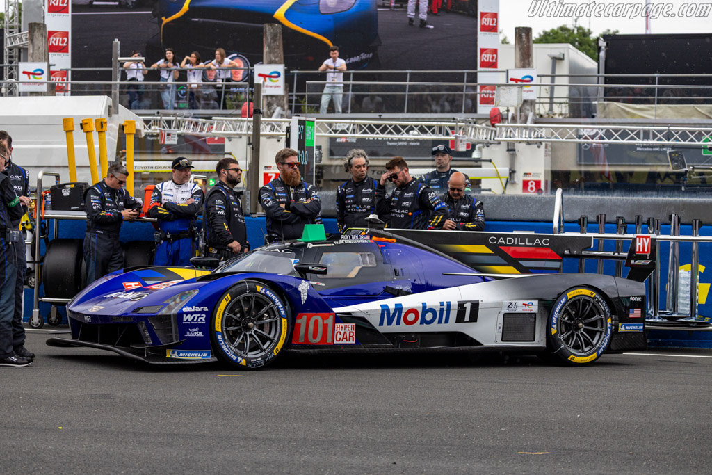 Welcome to Le Mans - Chassis: P222 023 - Entrant: Cadillac WTR - Driver: Ricky Taylor / Jordan Taylor / Filipe Albuquerque - 2025 24 Hours of Le Mans