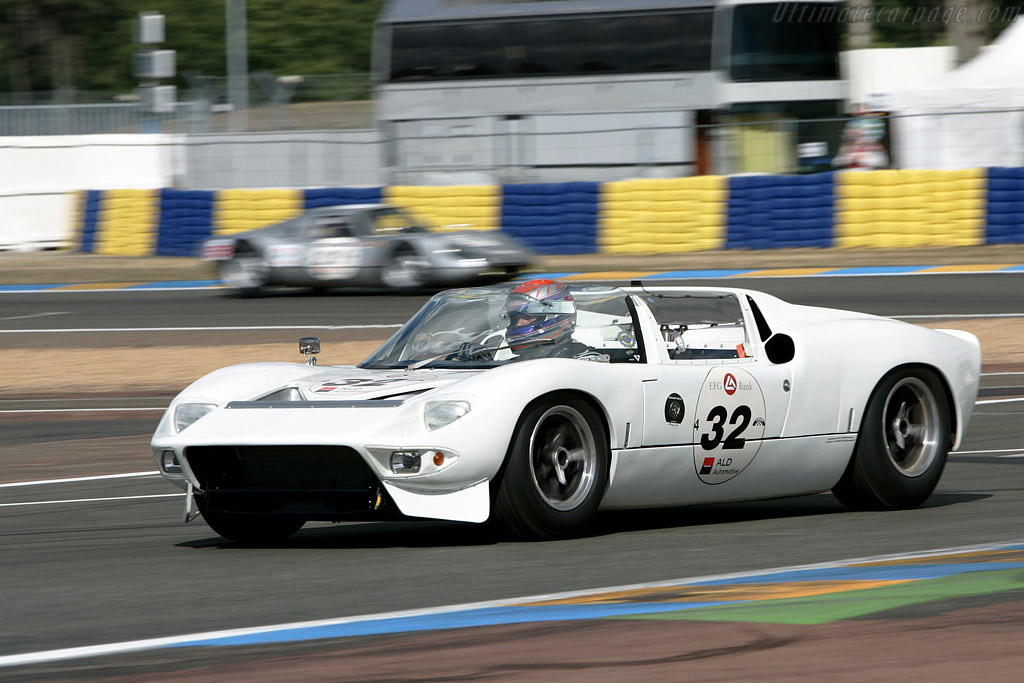 Ford GT Roadster - Chassis: GT/111  - 2008 Le Mans Classic