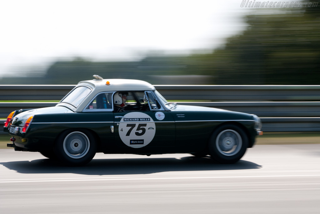 MG B   - 2010 Le Mans Classic
