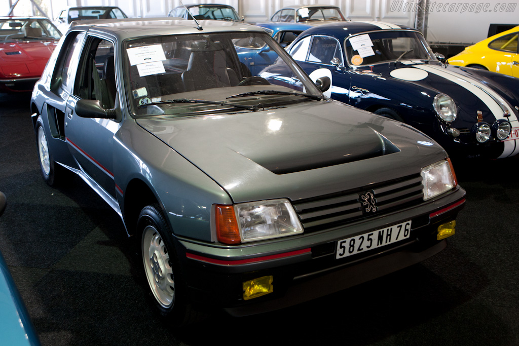 Peugeot 205 Turbo 16 - Chassis: VF3741R76E5100184  - 2010 Le Mans Classic