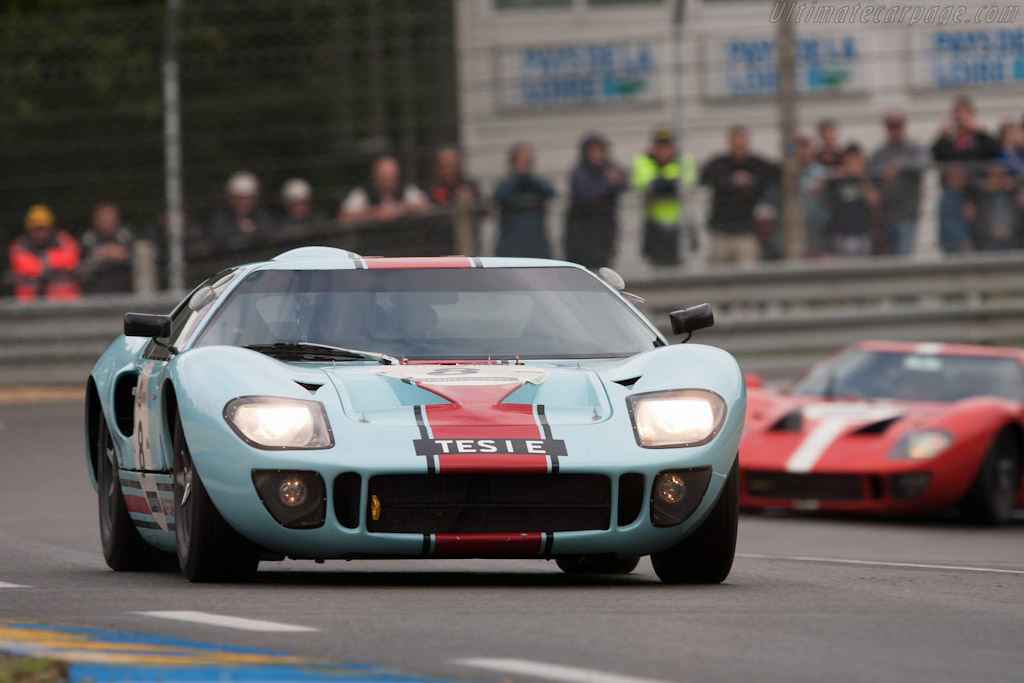Ford GT40 - Chassis: GT40P/1025  - 2012 Le Mans Classic