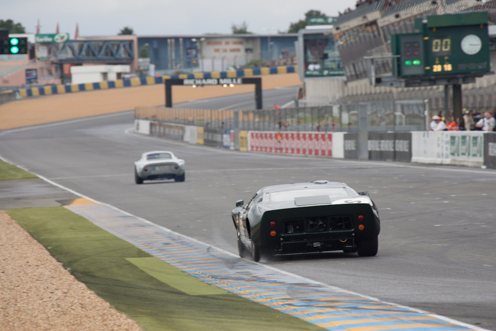 Ford GT40 - Chassis: GT40P/1009  - 2012 Le Mans Classic
