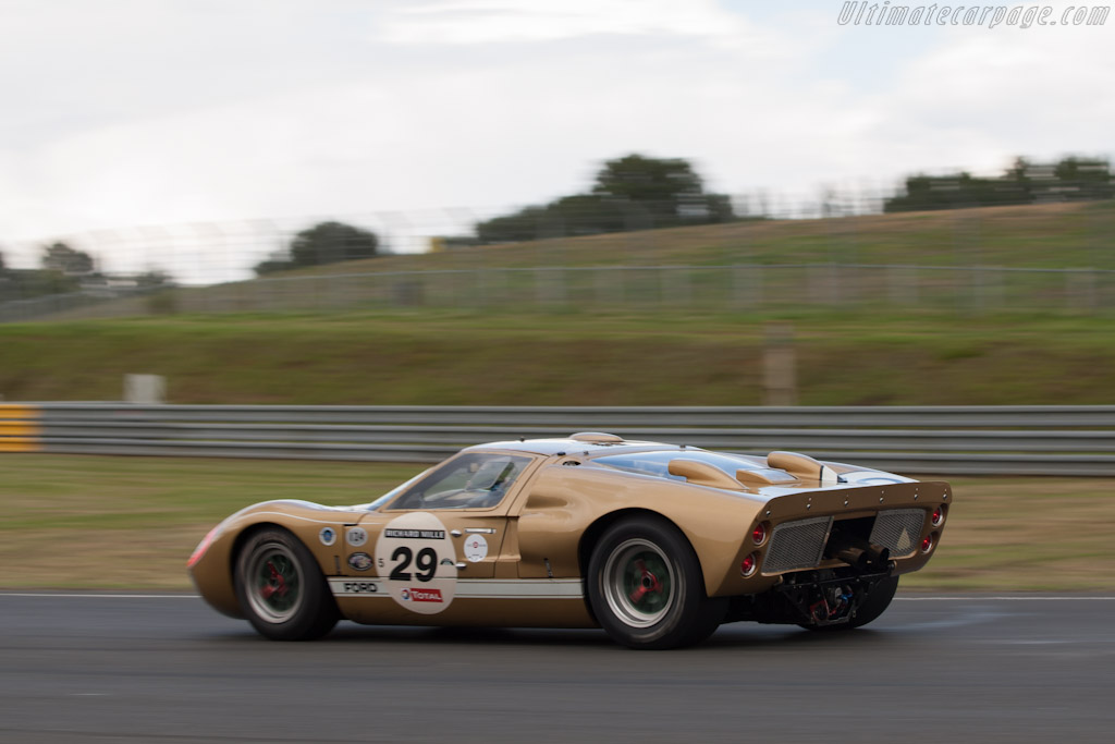 Ford GT40 Mk II - Chassis: GT40P/1016  - 2012 Le Mans Classic