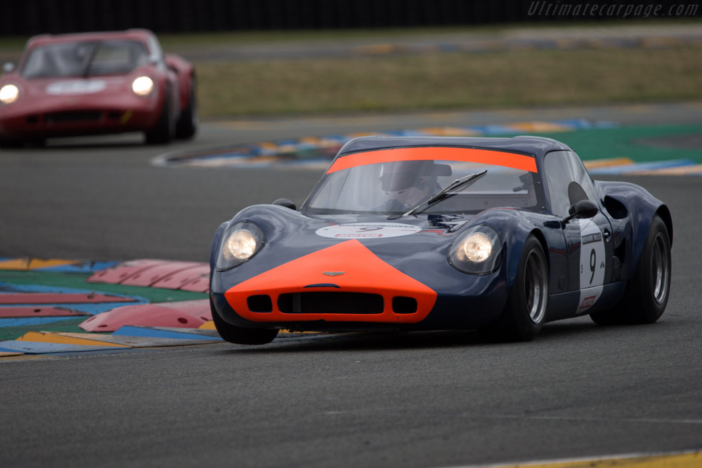 Chevron B8 - Chassis: CH-DBE-57 - Driver: Sandy Watson / Martin O'Connell - 2014 Le Mans Classic