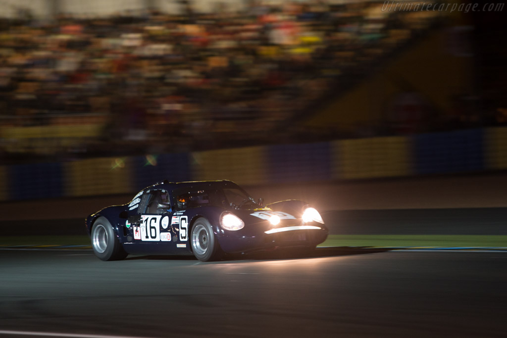 Chevron B8 - Chassis: CH-DBE-71 - Driver: John Emberson / Bill Wykeham - 2014 Le Mans Classic