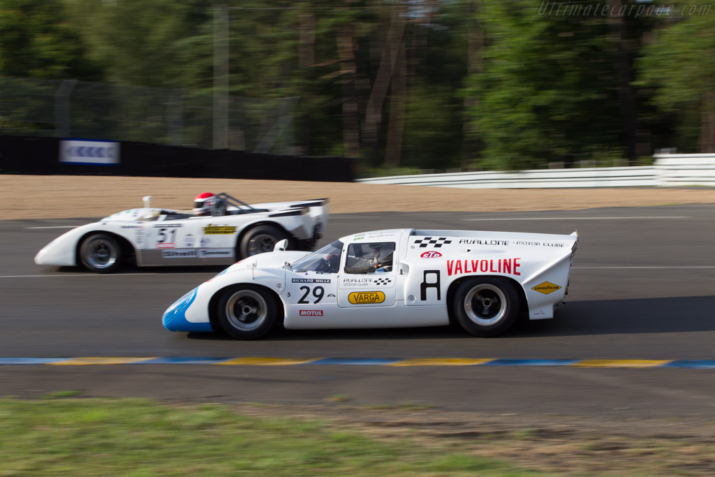 Lola T70 Mk3b Coupe - Chassis: SL76/153 - Driver: Leo Voyazides - 2014 Le Mans Classic