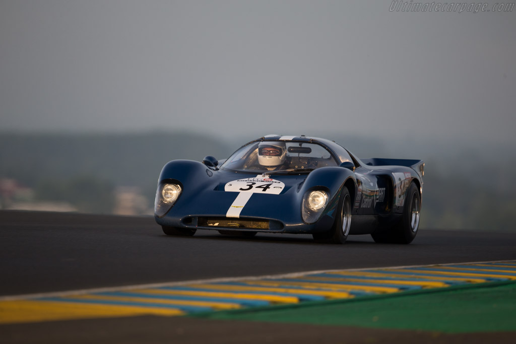 Chevron B16 - Chassis: CH-DBE-29 - Driver: Charlie Remnant - 2016 Le Mans Classic