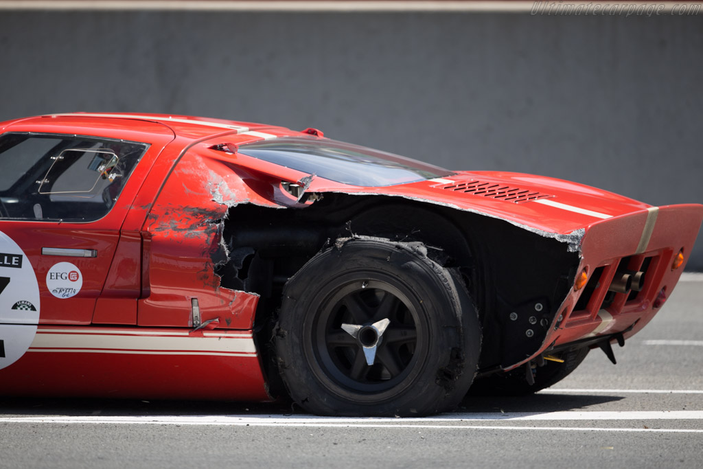 Ford GT40 - Chassis: GT40P/1022 - Driver: Diogo Ferrao / Jesus Furster - 2016 Le Mans Classic