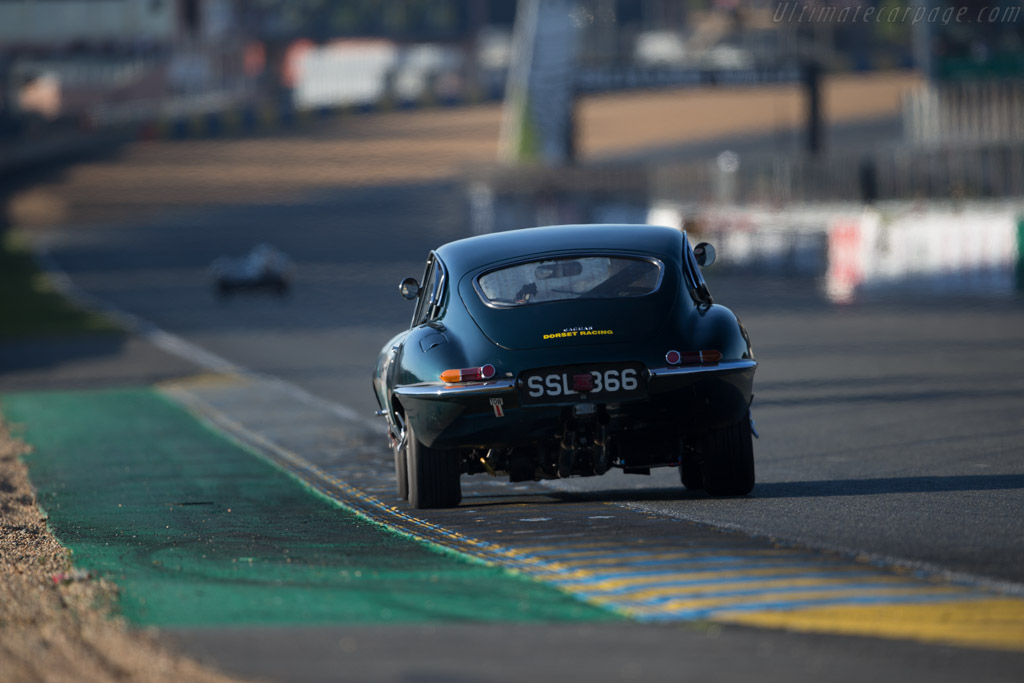 Jaguar E-Type - Chassis: 885342 - Driver: David Hall / Michael O'Shea - 2016 Le Mans Classic