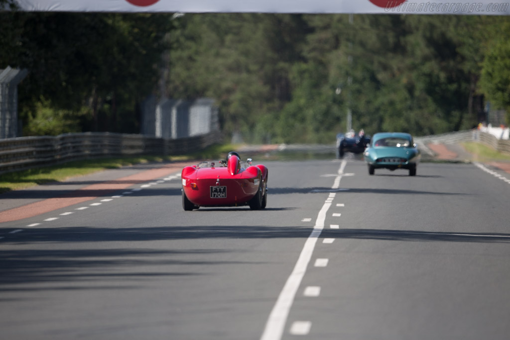 Maserati T60 Birdcage - Chassis: 2466 - Driver: Guillermo Fierro / Steve Hart - 2016 Le Mans Classic