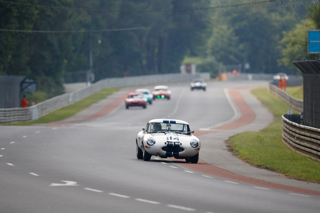 Jaguar E-Type - Chassis: 850664 - Driver: Carlos Monteverde / Gary Pearson - 2018 Le Mans Classic