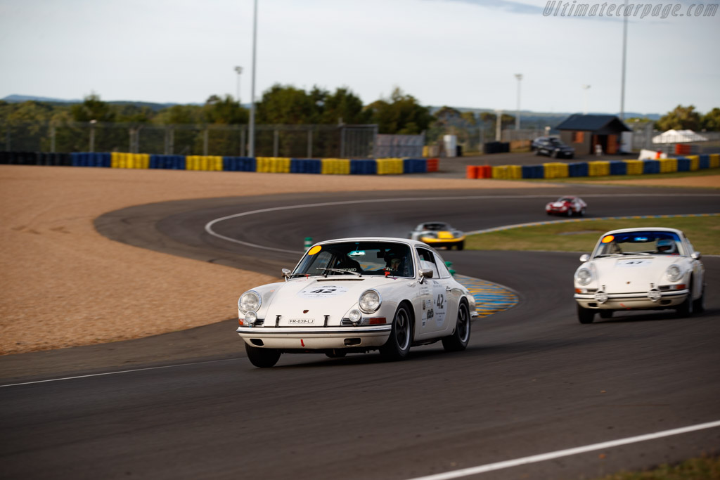 Porsche 911 - Chassis: 300915 - Driver: Stéphane Guyot-Sionnest / Mathieu Guyot-Sionnest - 2022 Le Mans Classic