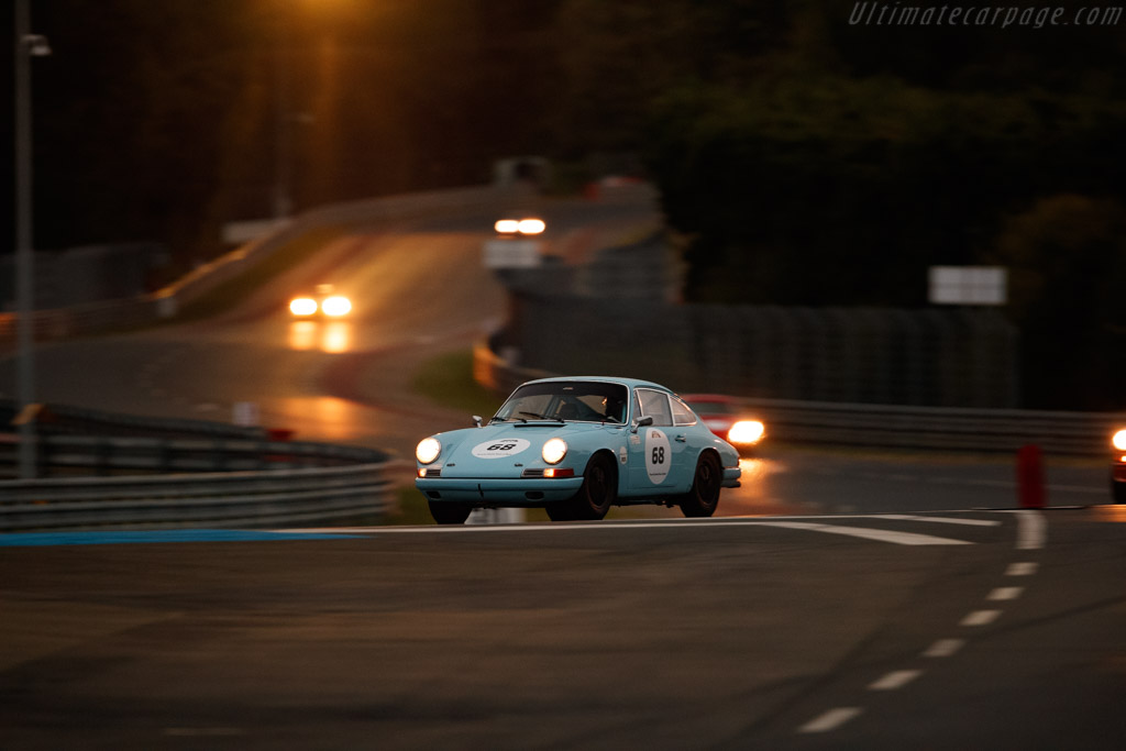 Porsche 911 - Chassis: 303498 - Driver: Norbert Schmitz-Koep / Juergen Westphal - 2023 Le Mans Classic