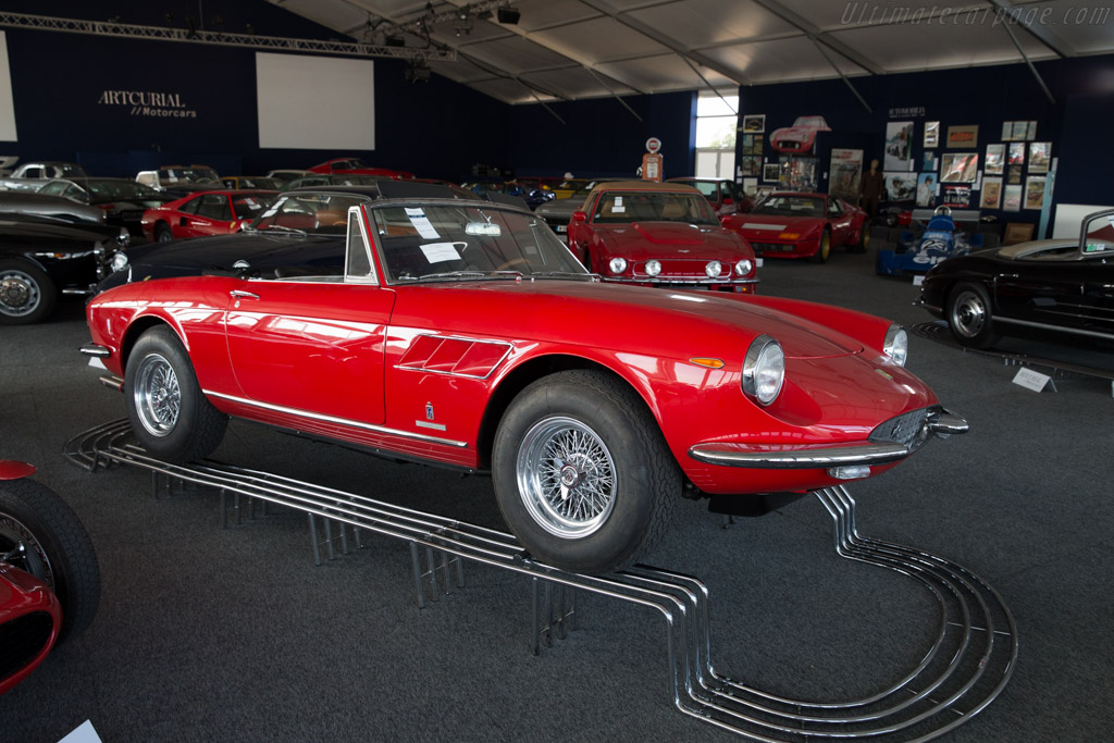 Ferrari 330 GTS - Chassis: 10375  - 2016 Le Mans Classic