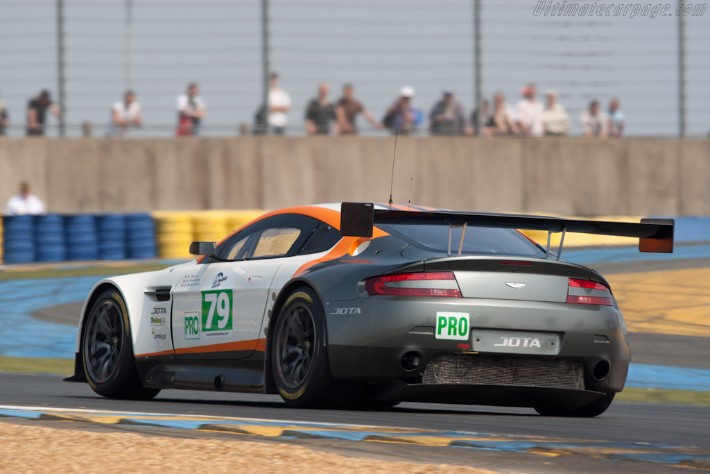 Aston Martin V8 Vantage GT2 - Chassis: GT2/008  - 2011 Le Mans Test