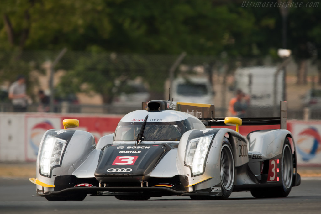 Audi R18 TDI - Chassis: 105  - 2011 Le Mans Test