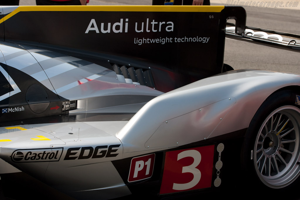 Audi R18 TDI - Chassis: 105  - 2011 Le Mans Test