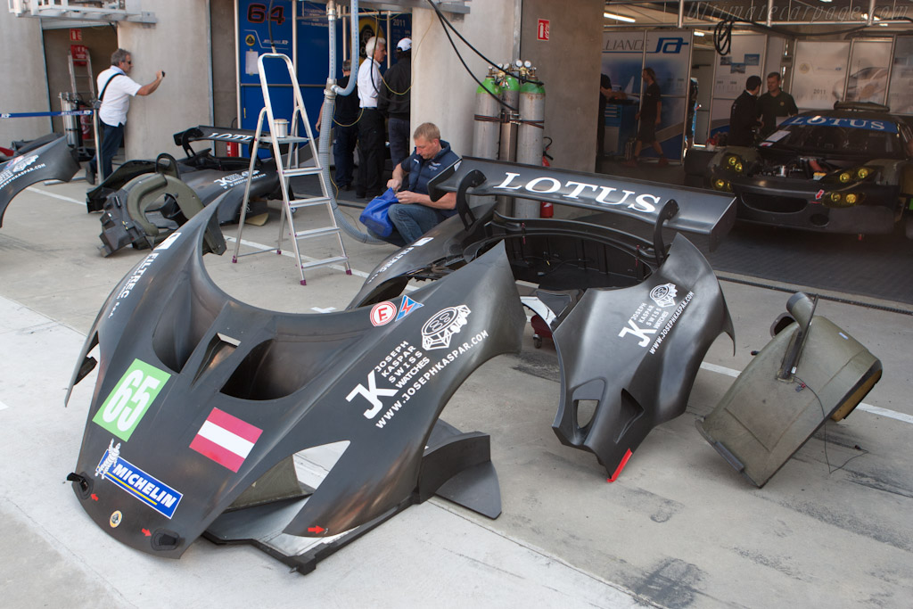 Lotus Evora GTE - Chassis: P001-002  - 2011 Le Mans Test