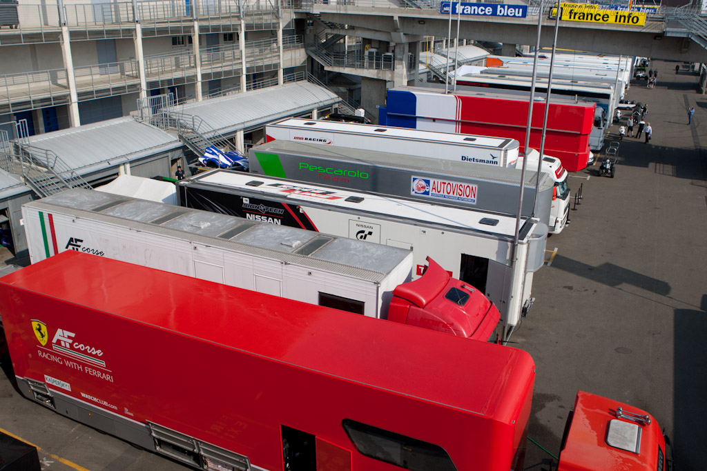 Paddock   - 2011 Le Mans Test