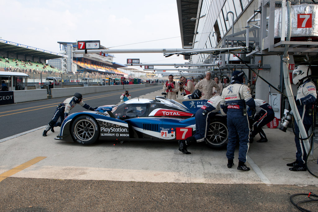 Peugeot Sport - Chassis: 908-04  - 2011 Le Mans Test