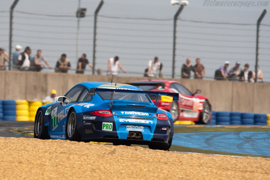 Porsche 997 GT3 RSR - Chassis: WP0ZZZ9ZBS799911b  - 2011 Le Mans Test