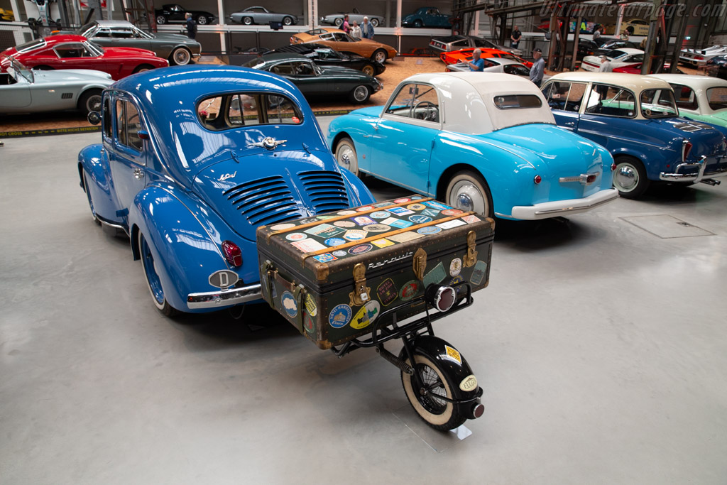 Renault 4CV Crèmeschnittchen   - Nationales Automuseum - The Loh Collection