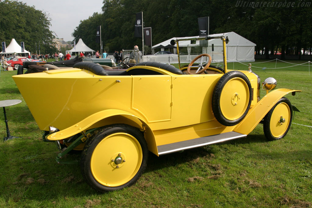Corre La Licorne Boattail   - 2006 Concours d'Elegance Paleis 't Loo