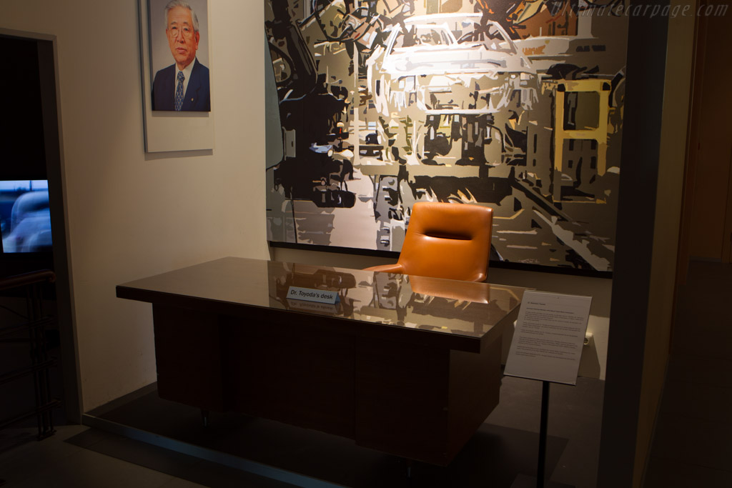 Dr. Toyoda's Desk   - The Louwman Museum