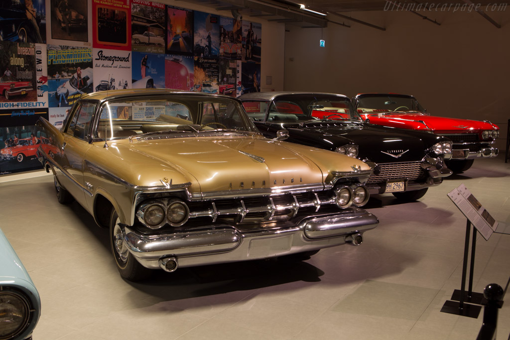 Imperial Crown Sedan   - The Louwman Museum