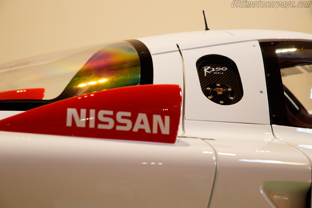 Nissan R390 GT1 - Chassis: R8  - Supercars from the 1990s at the Louwman Museum