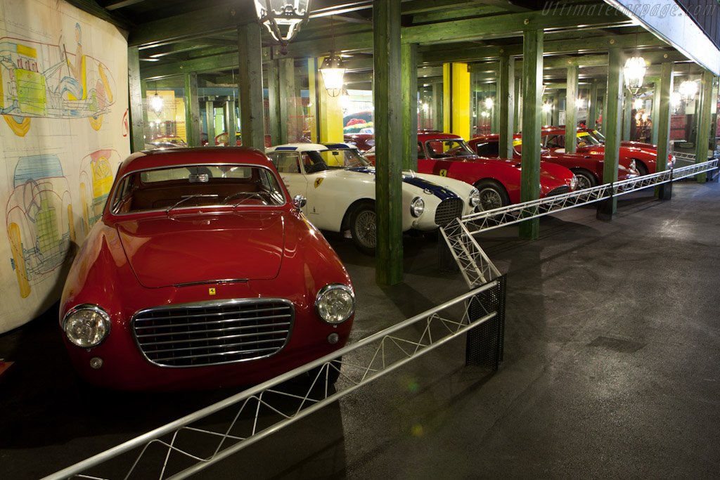Ferrari 195 S Vignale Coupe   - Maranello Rosso