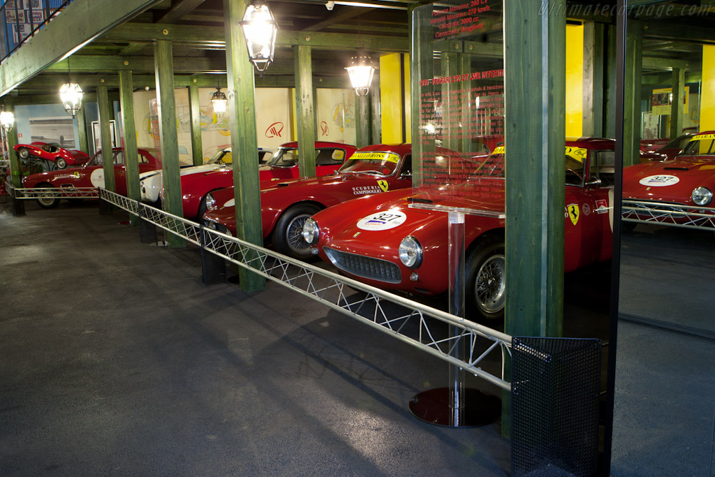 Ferrari 250 GT 'Interim'   - Maranello Rosso