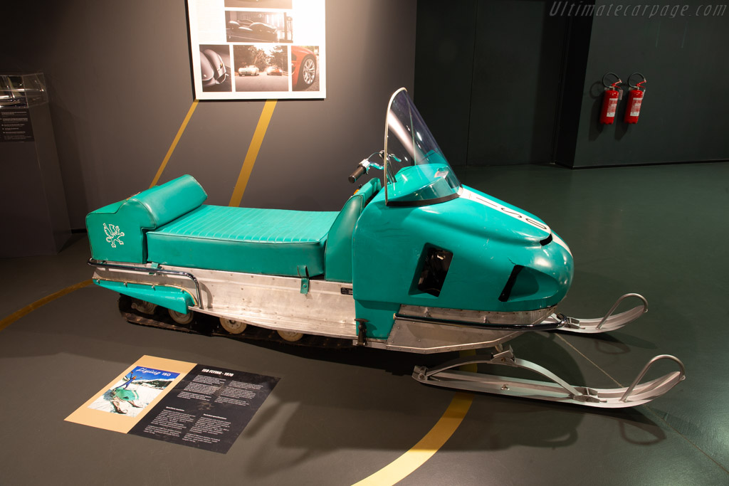 Iso Flying    - MAUTO - The Italian National Motor Museum